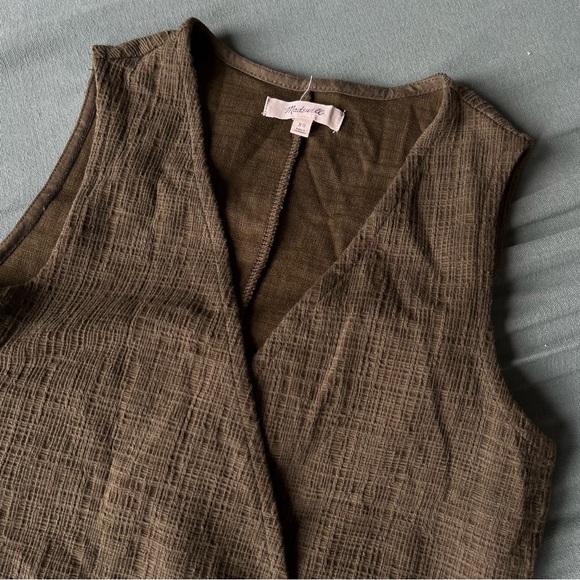 Madewell Wrap Dress in Olive - Picture 2 of 3